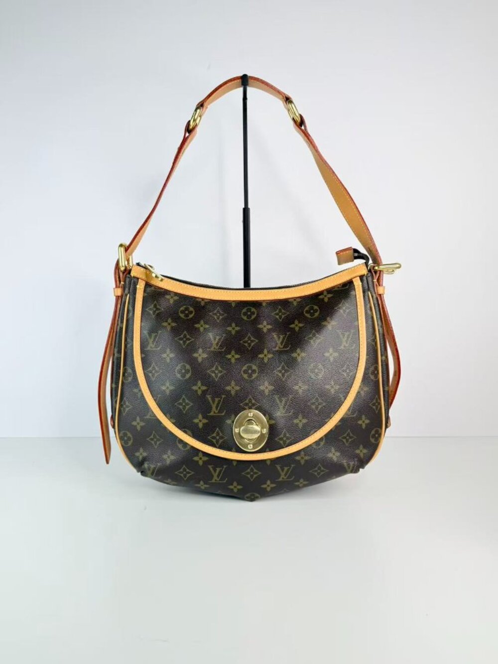 louis vuitton tulum handbag monogram canvas